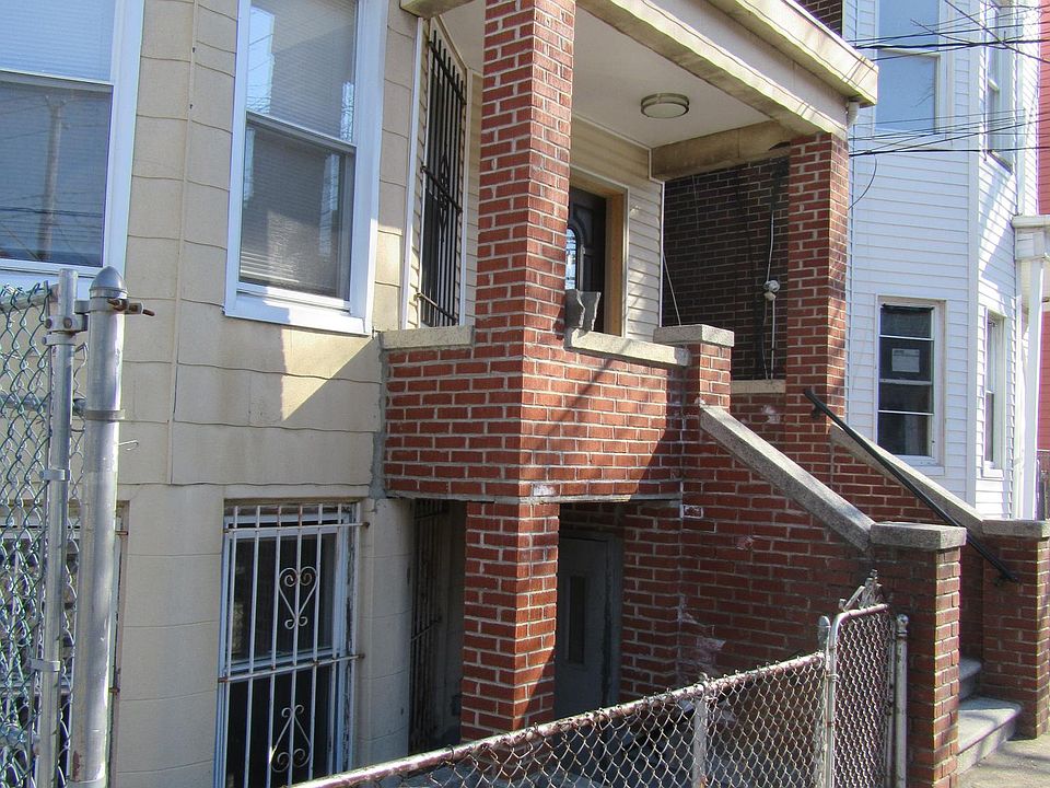 Entrance to apartment