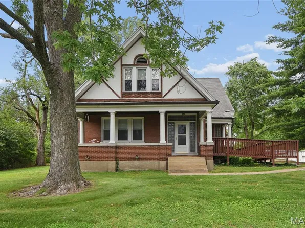 2655 Parker Rd, Florissant, MO 63033