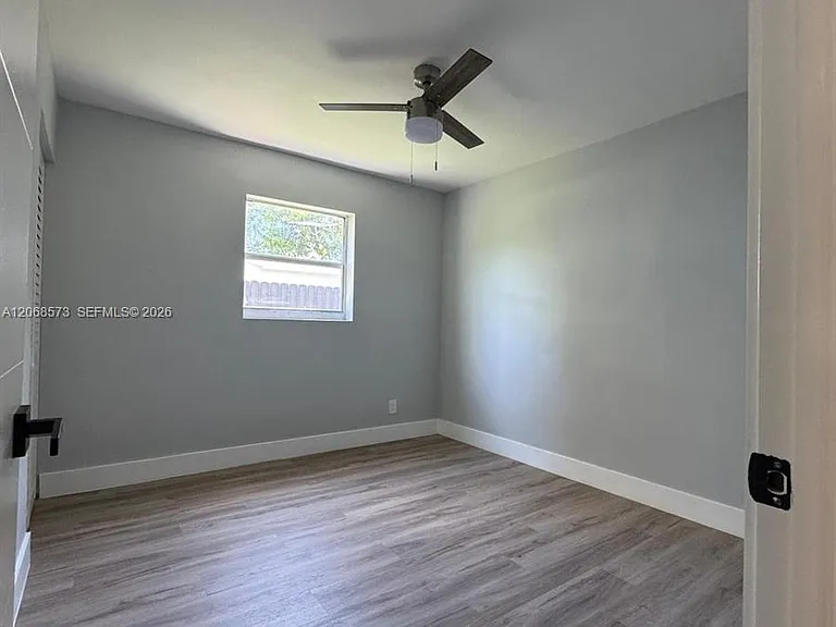 2865 NE 13th Ave — Photo 10