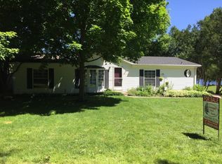 110 Coats Grove Rd, Hastings, MI 49058