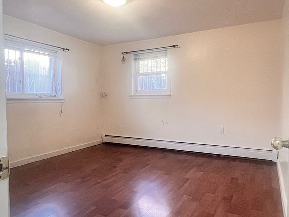 4th image of 34-01 92nd St Floor 1