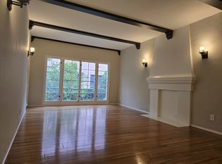 650 S Cloverdale Ave #8, Los Angeles, CA 90036