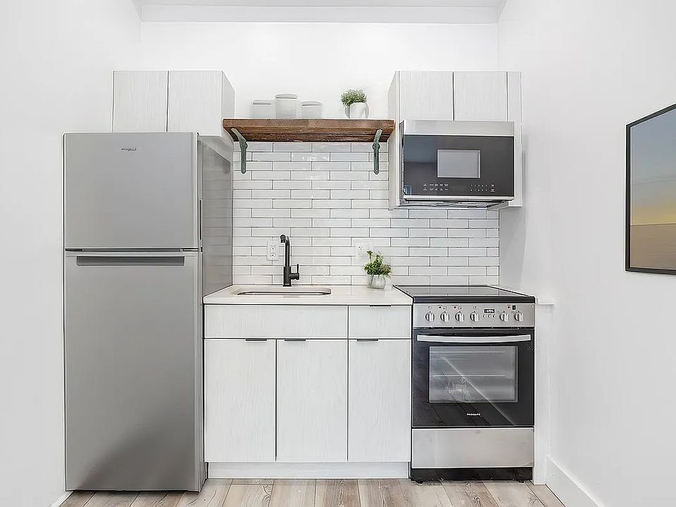 2nd image of 62 Sharon St #1E