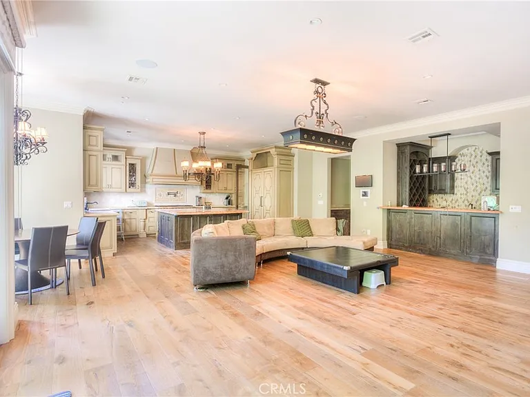 605 Walnut Ave — Photo 15