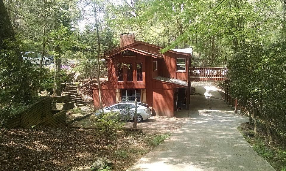 1st image of 10 Balsam Dr APT 2