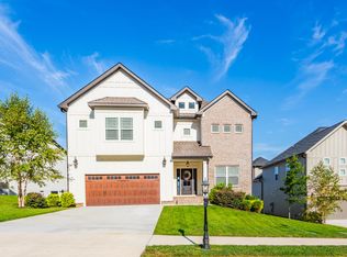 9826 Trestle Cir, Ooltewah, TN 37363