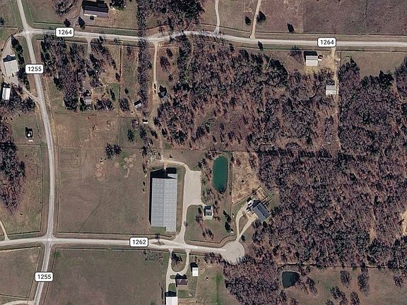 3rd image of 210 County Road 1264