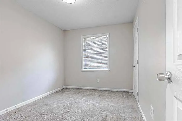 3837 Tessland Rd — Photo 3