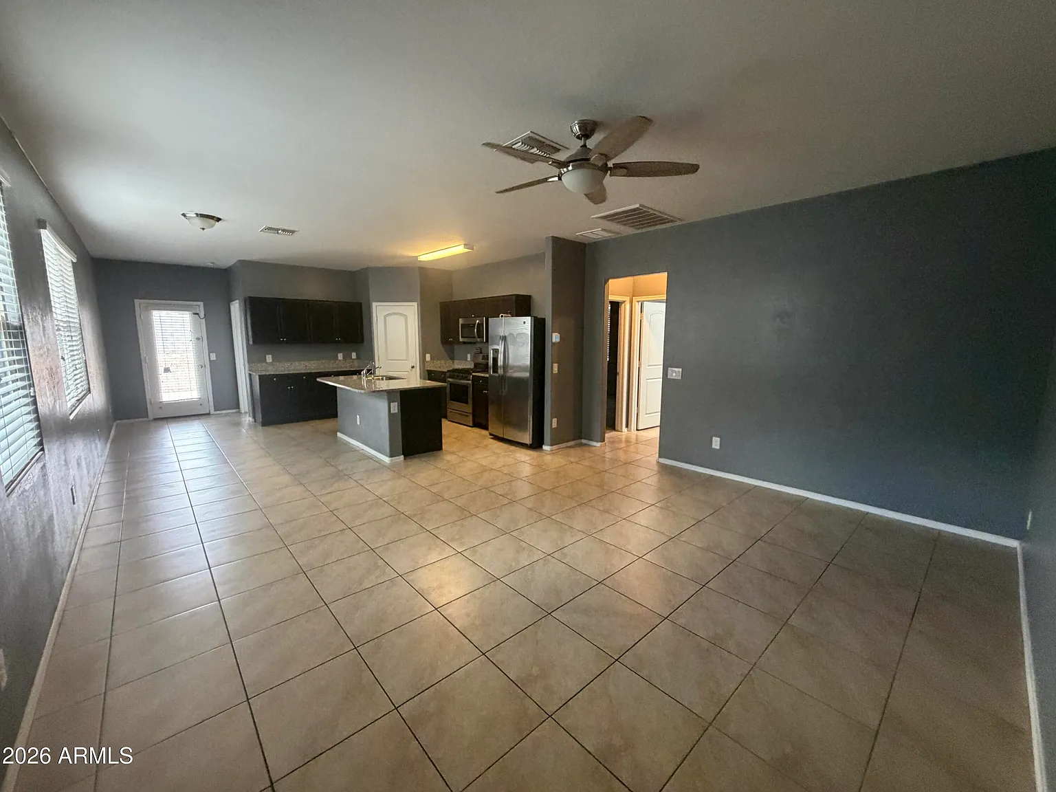 3 bed, 2.0 bath, 1458 sqft, $1,695 — Photo 4
