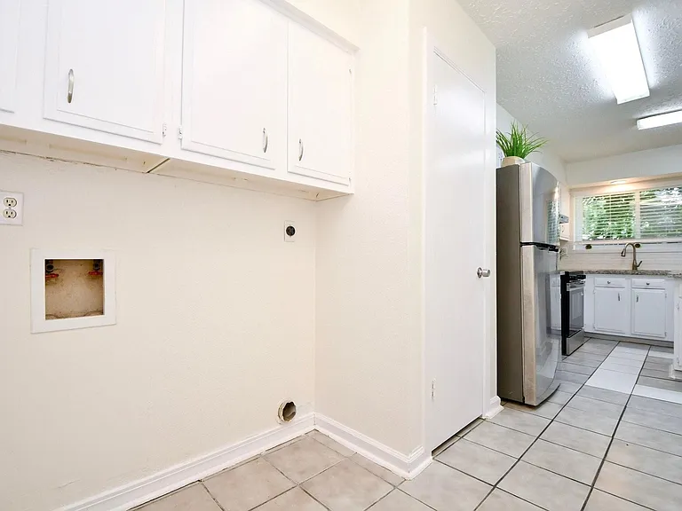 16823 Cobble Ridge Dr — Photo 19
