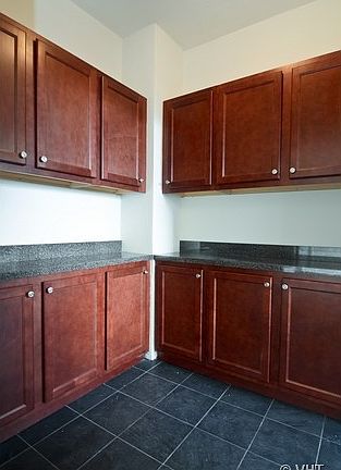 5th image of 5000 S East End Ave APT 5B