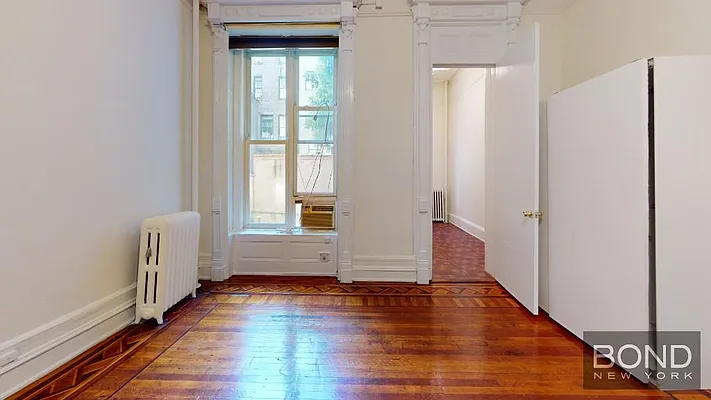 Rented by Bond New York | media 12