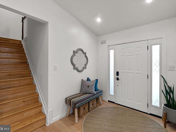 3rd image of 10901 Fox Sparrow Ct
