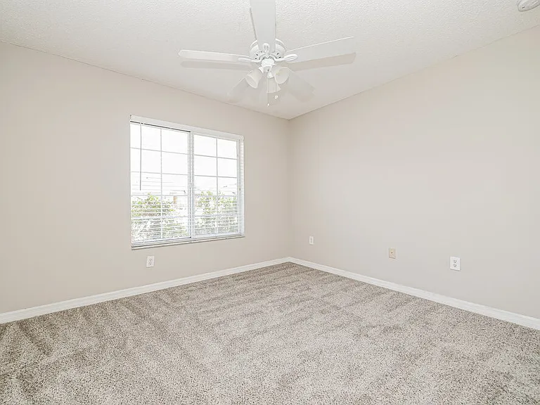 11025 Whittney Chase Dr — Photo 10