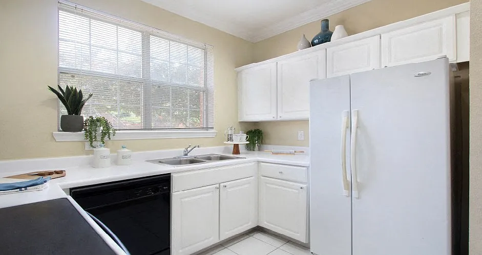 SaddleBrook Apartments — Photo 3