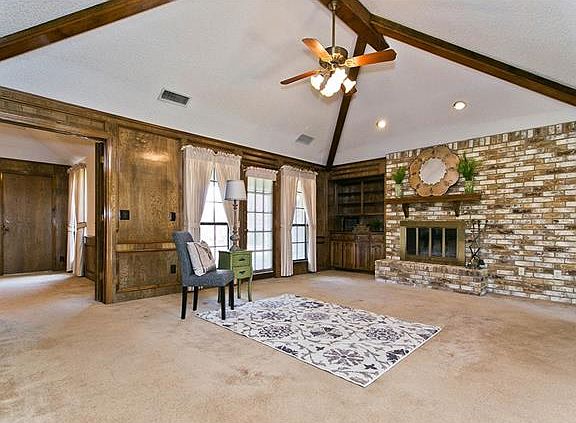 3rd image of 3517 Diamondhead Dr