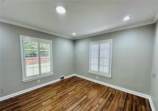 302 Old Ivy Rd NE — Photo 26
