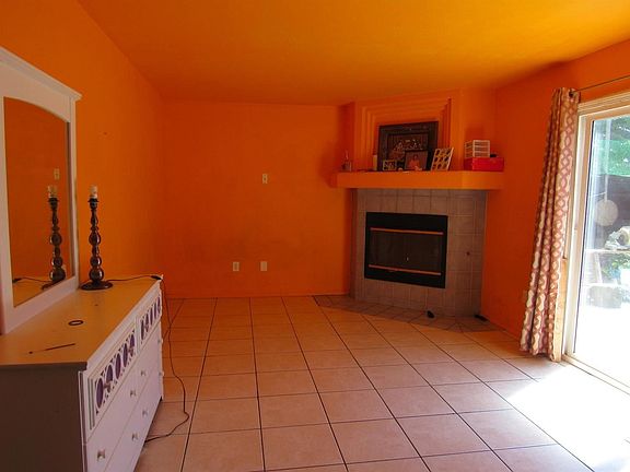 4th image of 1142 Rivera Dr