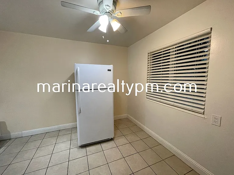114 Carolina St #B — Photo 10