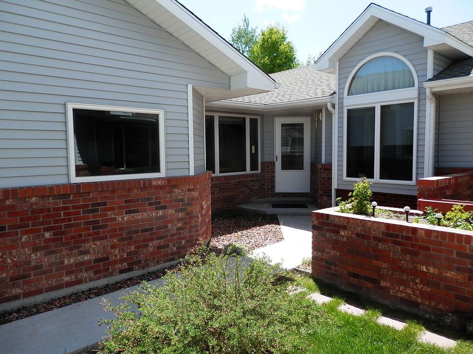 1213 Sage Brush ST Cody, WY