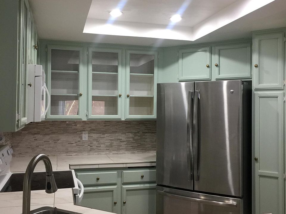 1st image of 3950 60th St