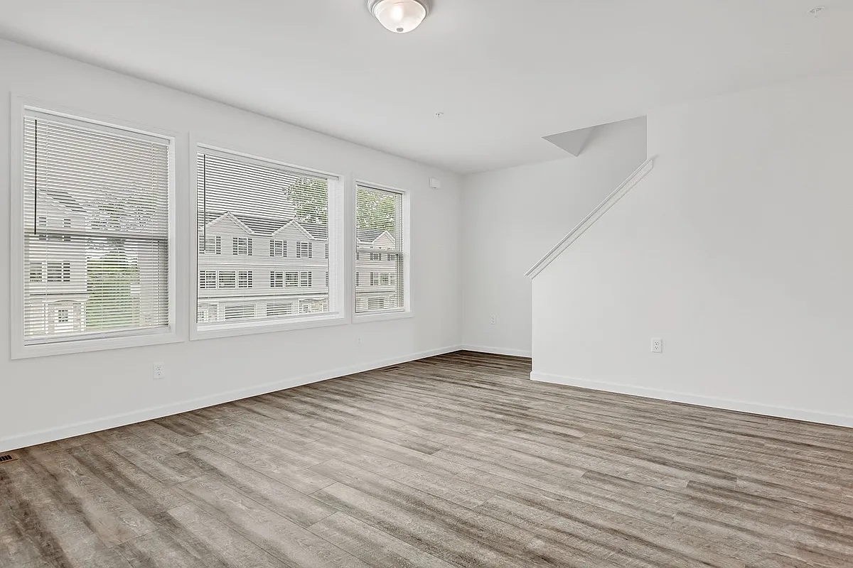 Building Photo - 333 Sruthi Dr