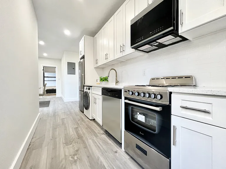 953 Columbus Ave #2N — Photo 3