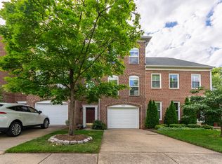 12081 Edgemere Cir, Reston, VA 20190