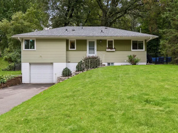 16419 Seymour Dr, Minnetonka, MN 55345