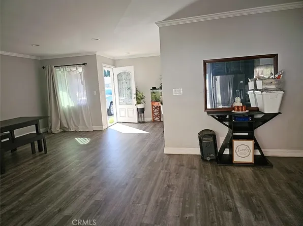 7305 Clarkson Ave, Cudahy, CA 90201