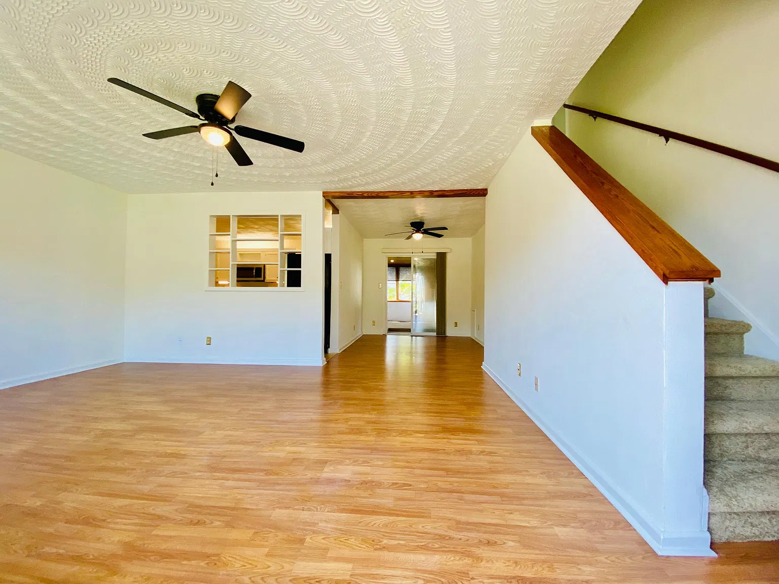 2031 Kingston Ave — Photo 3