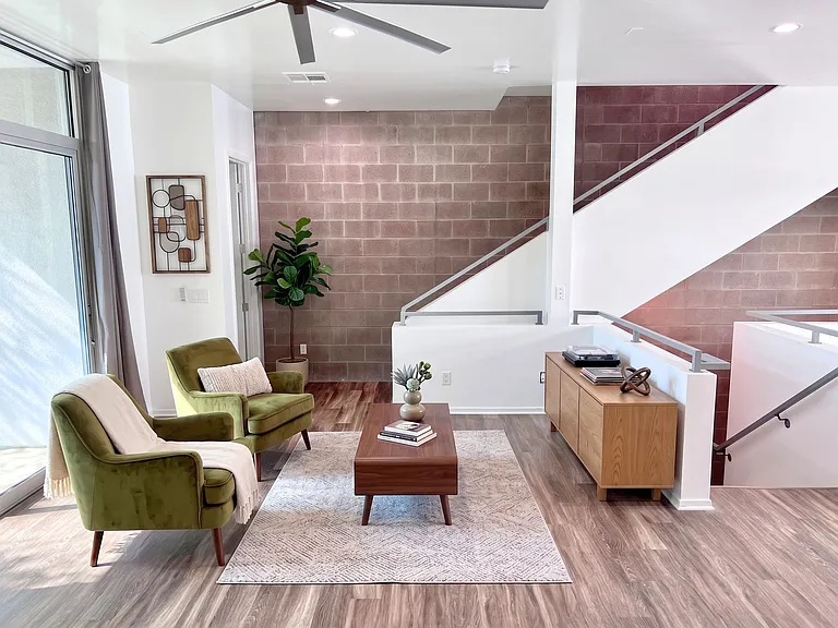 368 S Farmer Ave #368 — Photo 15