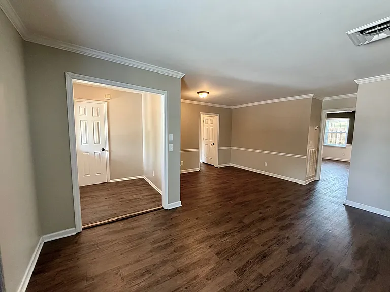 316 Brentwood Point — Photo 6
