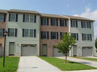 24 Grace St, Hanover, PA 17331