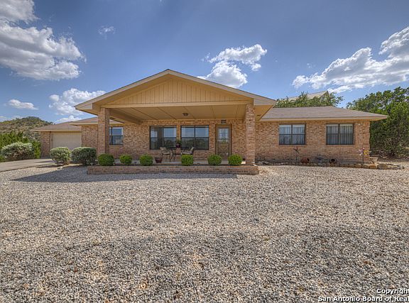 2nd image of 1085 HIGHLAND TERRACE DR