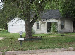 514 W Hendryx Ave, Wichita, KS 67213