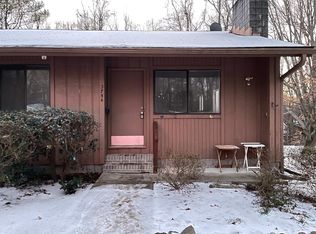 375 Cedar Lake Rd #B, Chapel Hill, NC 27516