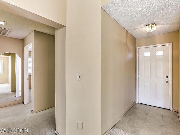 4th image of 4676 Belshire Dr