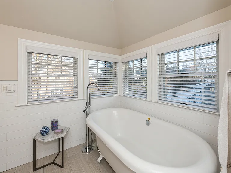 30 Ridge Dr — Photo 14