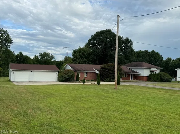 1717 Stillwagon Rd, Niles, OH 44446