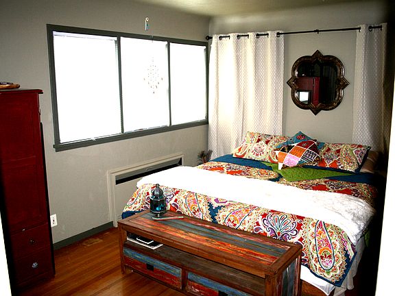 3rd image of 1202 NE Sunrise St