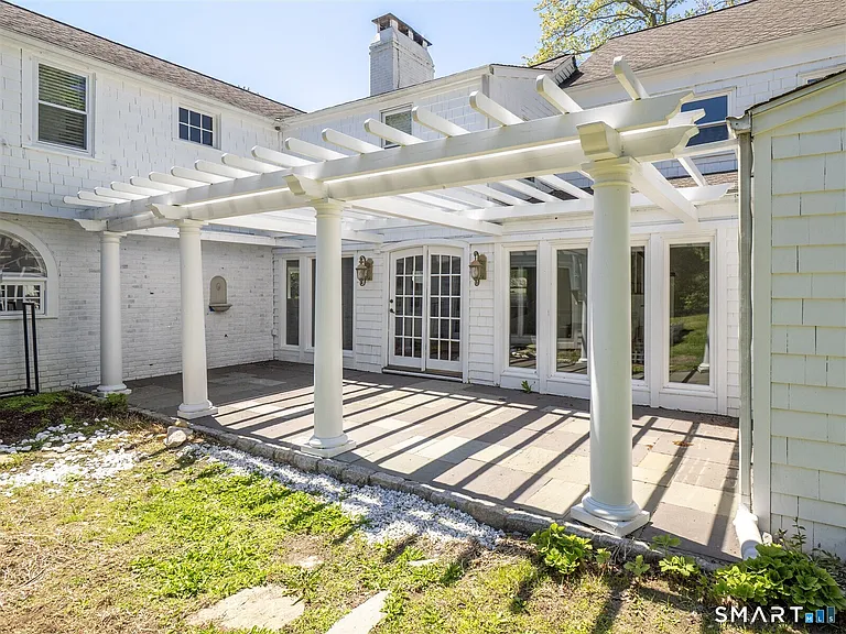 1090 Ridgefield Rd — Photo 30