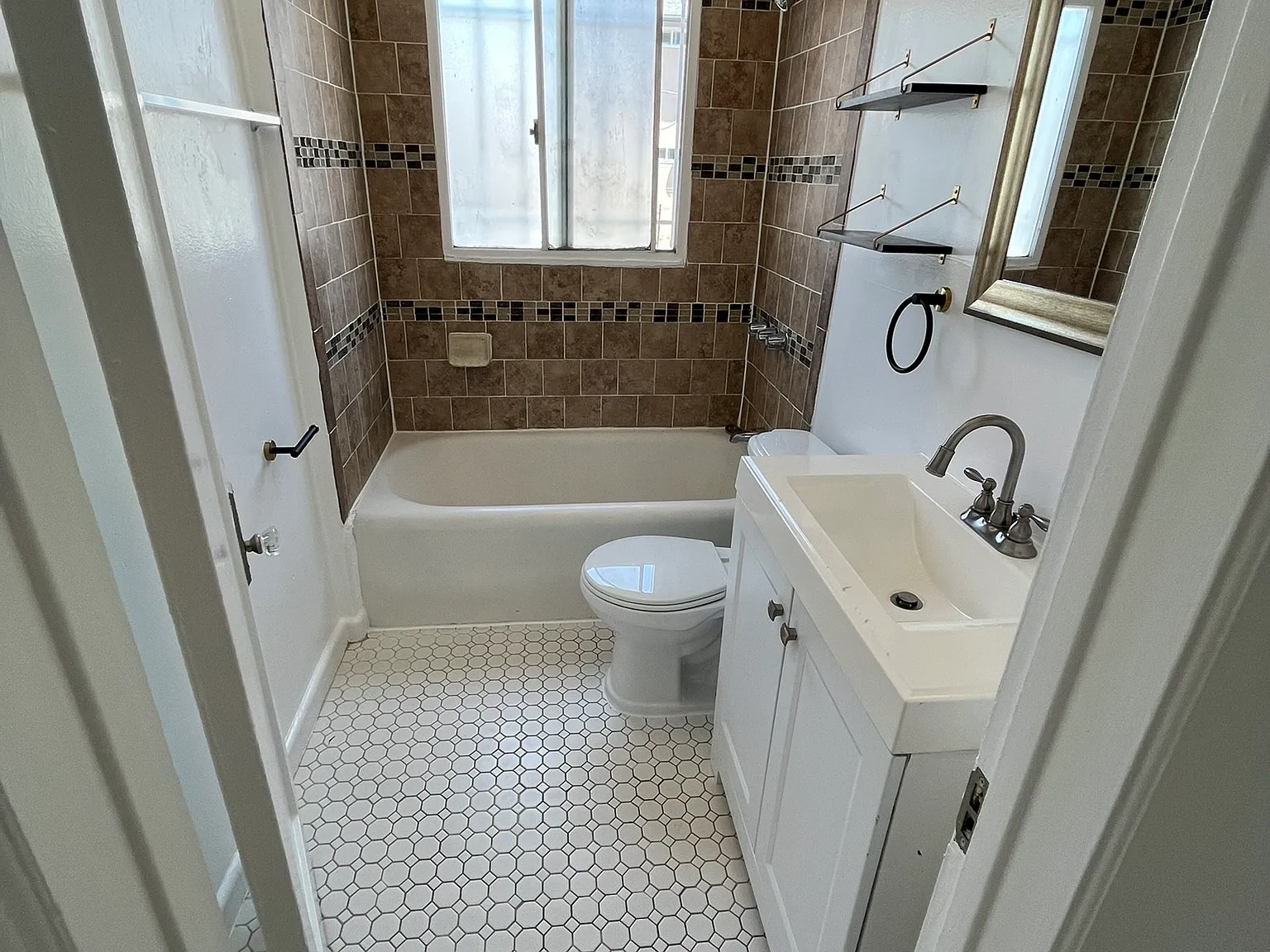 Studio, 450 sqft, $1,495 — Photo 4