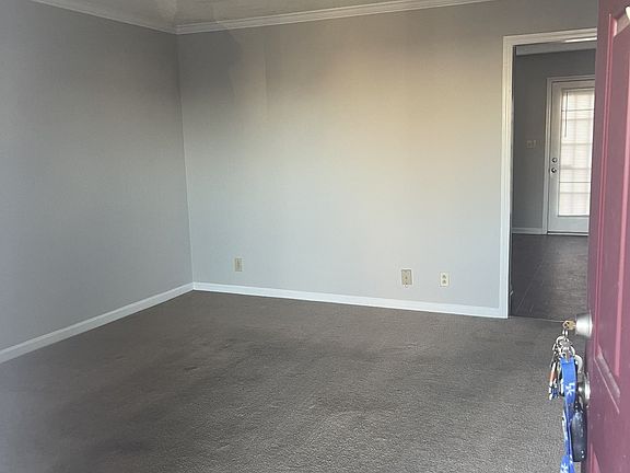 4th image of 1681 Baltimore Dr