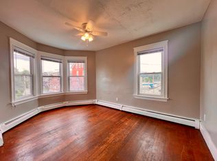 134 Rathbun St APT 1, Woonsocket, RI 02895