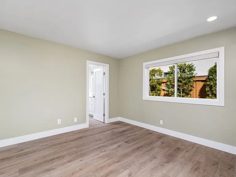 1609 Anita Ln — Photo 22