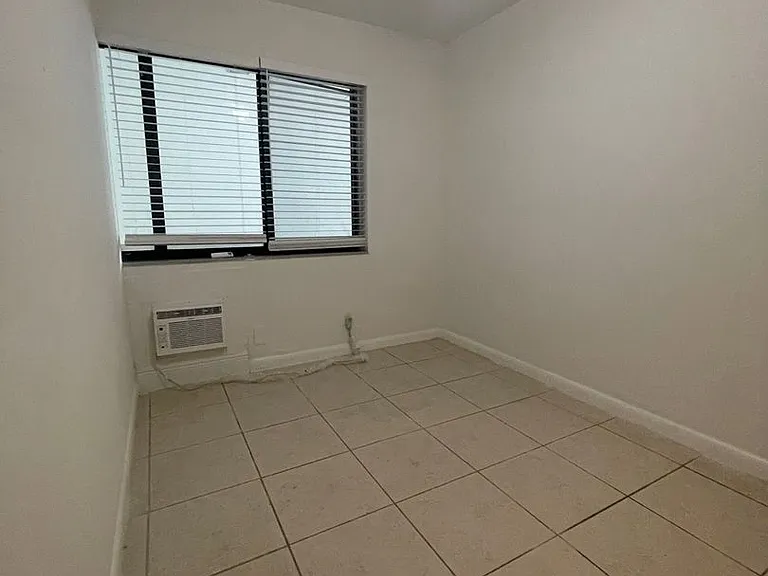 2238 Fillmore St — Photo 5