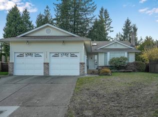 13446 60a Ave, Surrey, BC V3X1M1