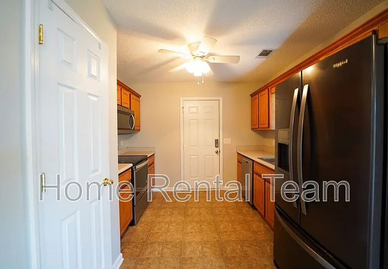 134 Mustang Dr — Photo 9