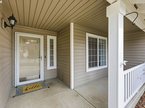 5th image of 1411 SE 182nd Ave